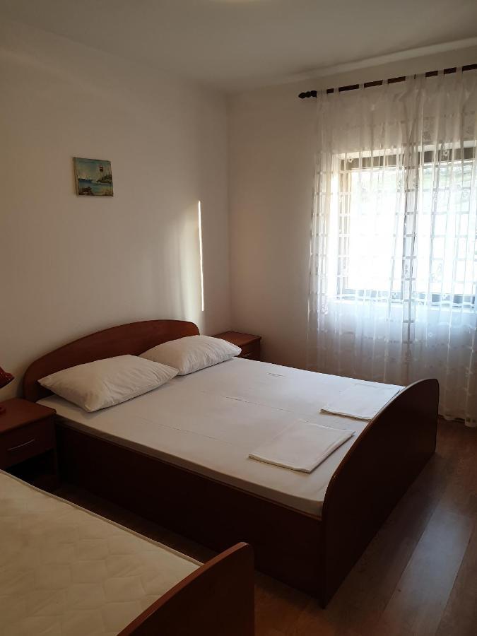 Apartments And Rooms With Parking Space Metajna, Pag - 4120 Exterior photo
