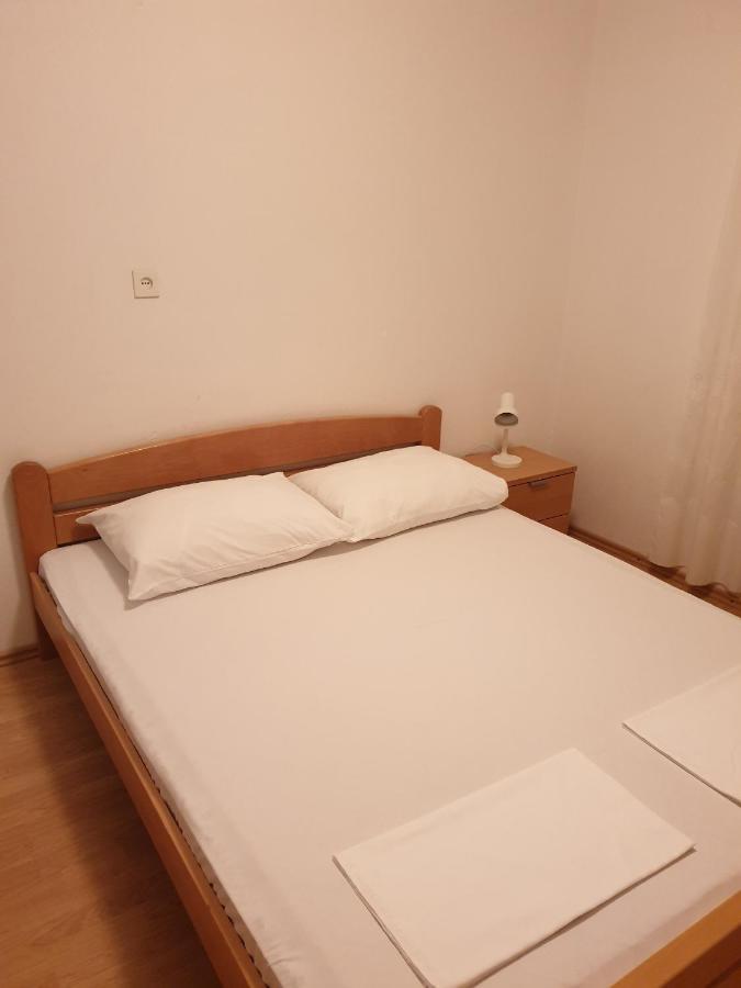 Apartments And Rooms With Parking Space Metajna, Pag - 4120 Exterior photo