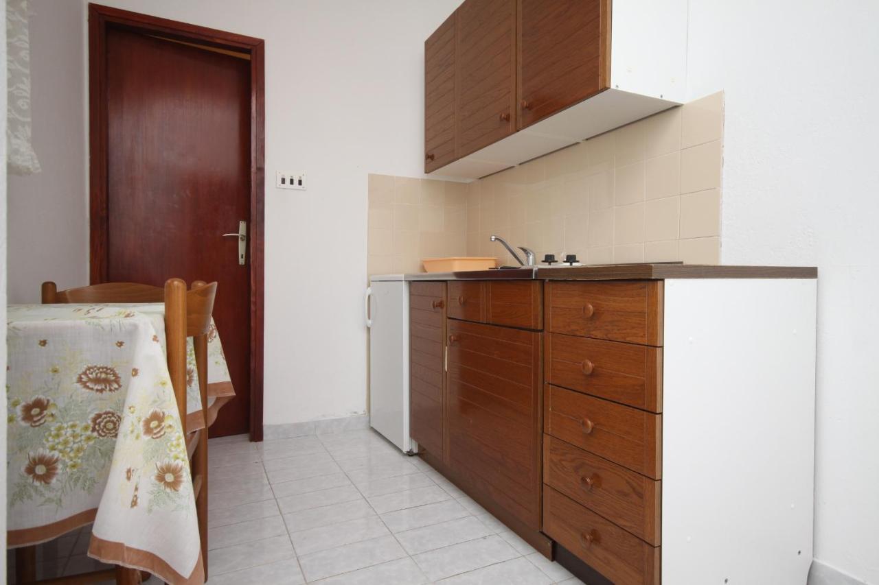 Apartments And Rooms With Parking Space Metajna, Pag - 4120 Exterior photo